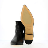 Stivaletto basso in nappa da guanto nero con zip