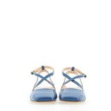 Slingback in vernice azzurra bassa con cinturini