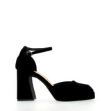 Maryjane black velvet shoe with platform