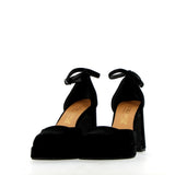 Maryjane black velvet shoe with platform