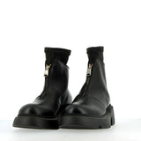 Zipped ankle boot in black leather