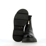 Zipped ankle boot in black leather