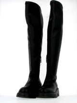 Zipped ankle boot in black leather