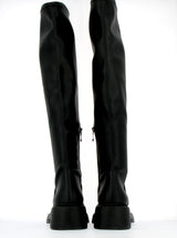 Zipped ankle boot in black leather