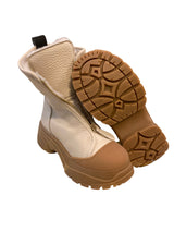 White sheepskin ankle boot with rubber sole | 37 | 38 | 41 |