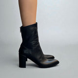 Stivaletto 3/4 in pelle nera