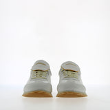 Sneaker allacciata in morbida pelle bianca