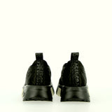Sneaker in piumino nero suola superflex