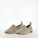 Scarpa traforata offwhite in nappa da guanto
