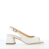 Sandalo slingback bianco con tacco medio