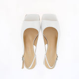 Sandalo slingback bianco con tacco medio