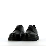 Black leather laced shoe 