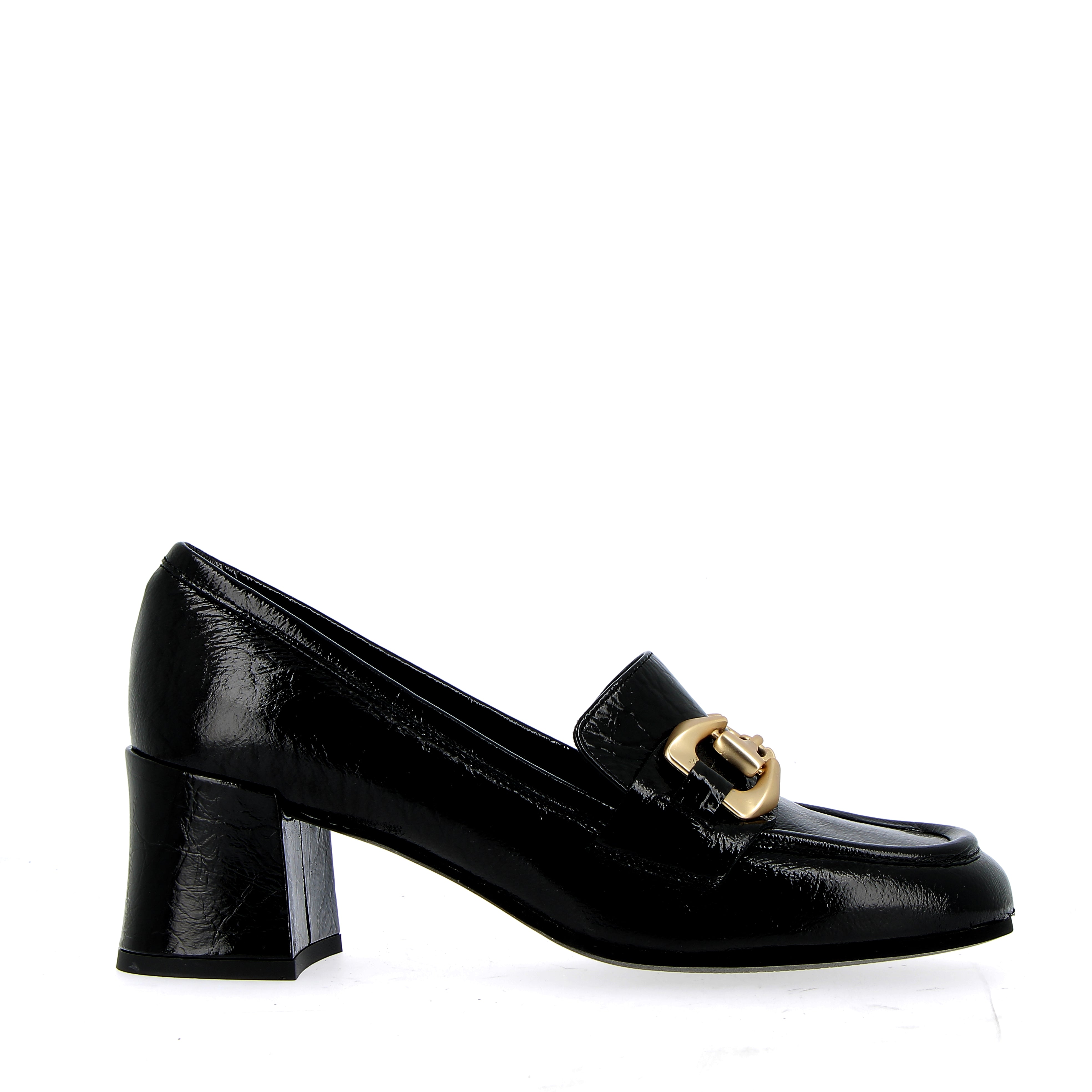 Moccasin in black naplak with golden buckle