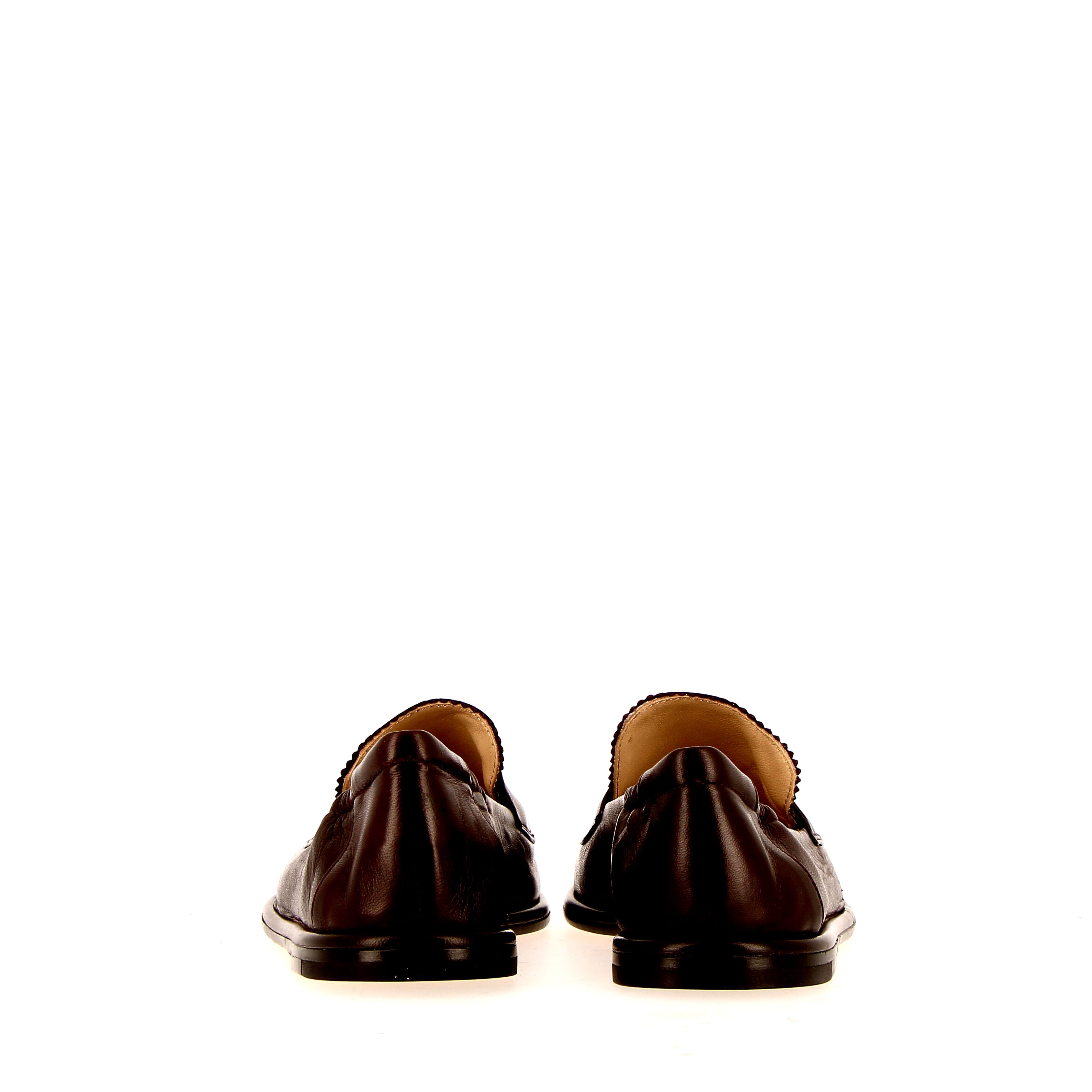 Round toe moccasin in dark chocolate glove nappa