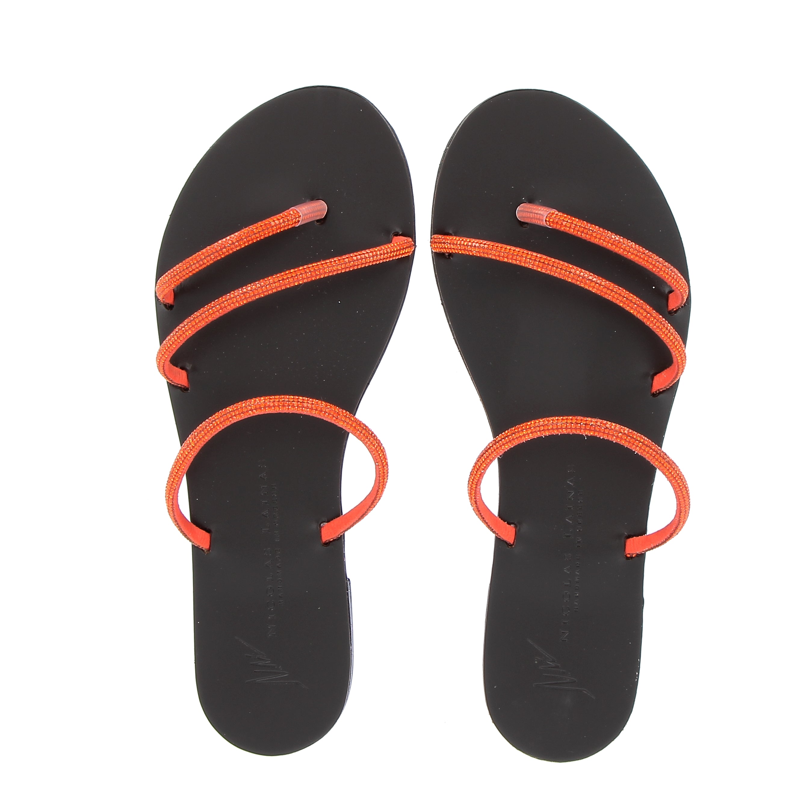 Flat sandal in orange rhinestones