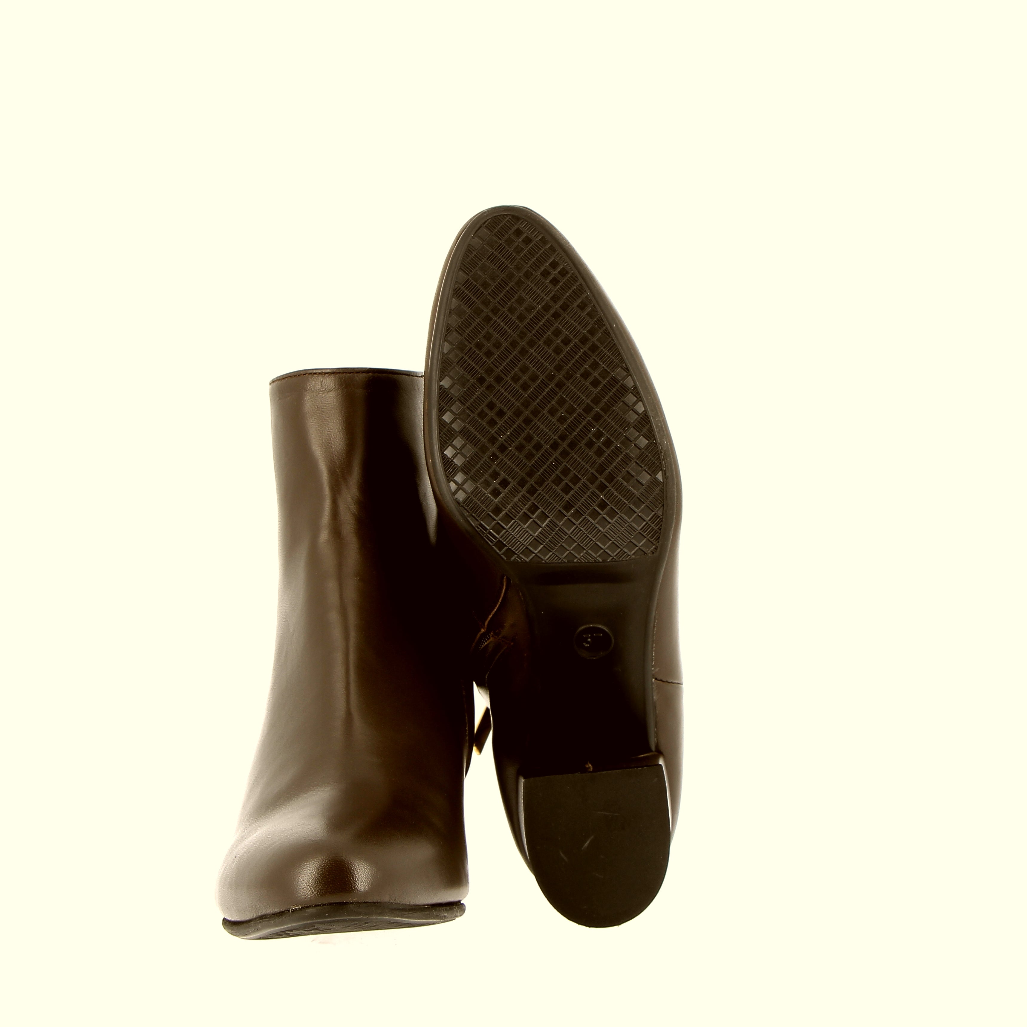 Ankle boot in chocolate brown nappa leather