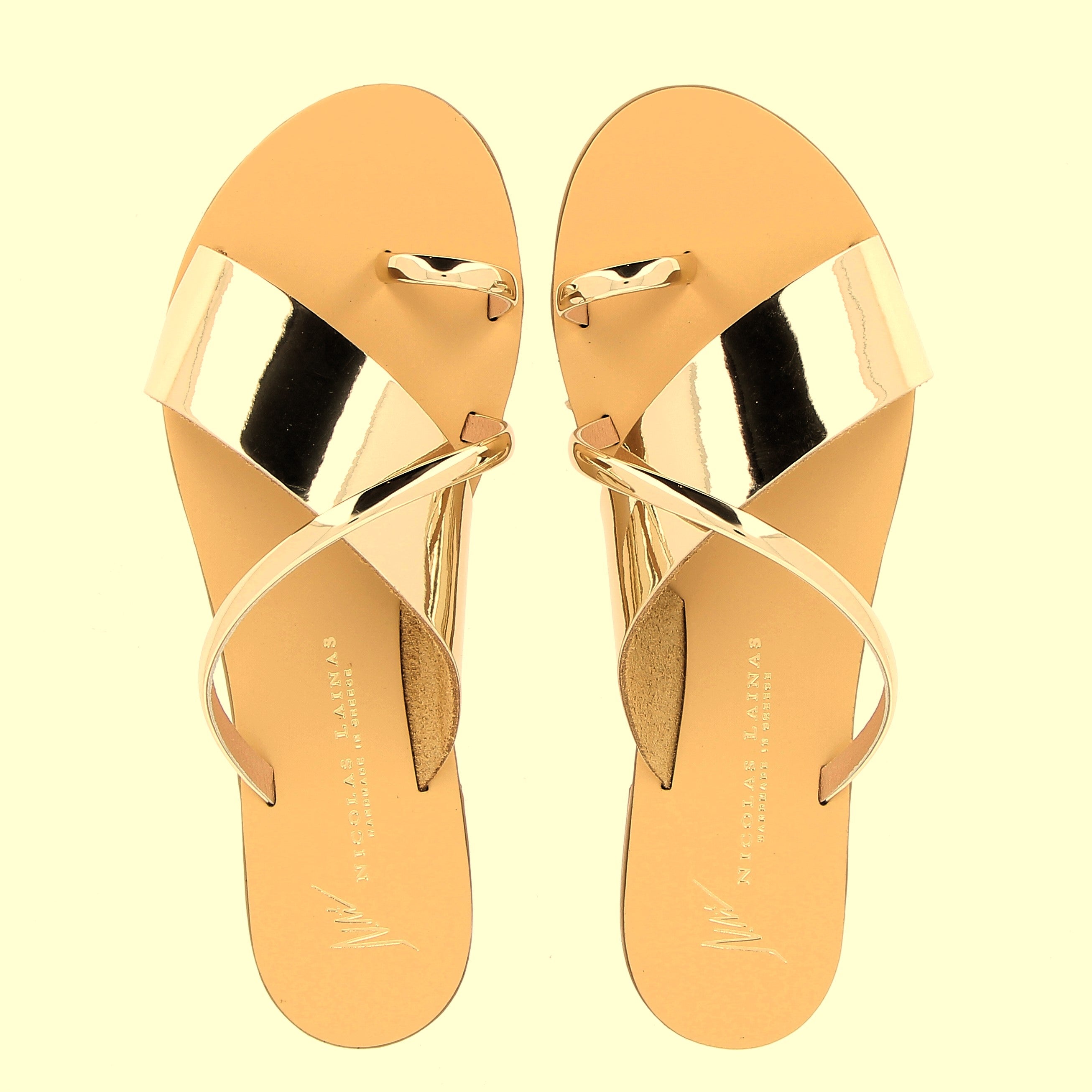 Sandalo basso in pelle oro