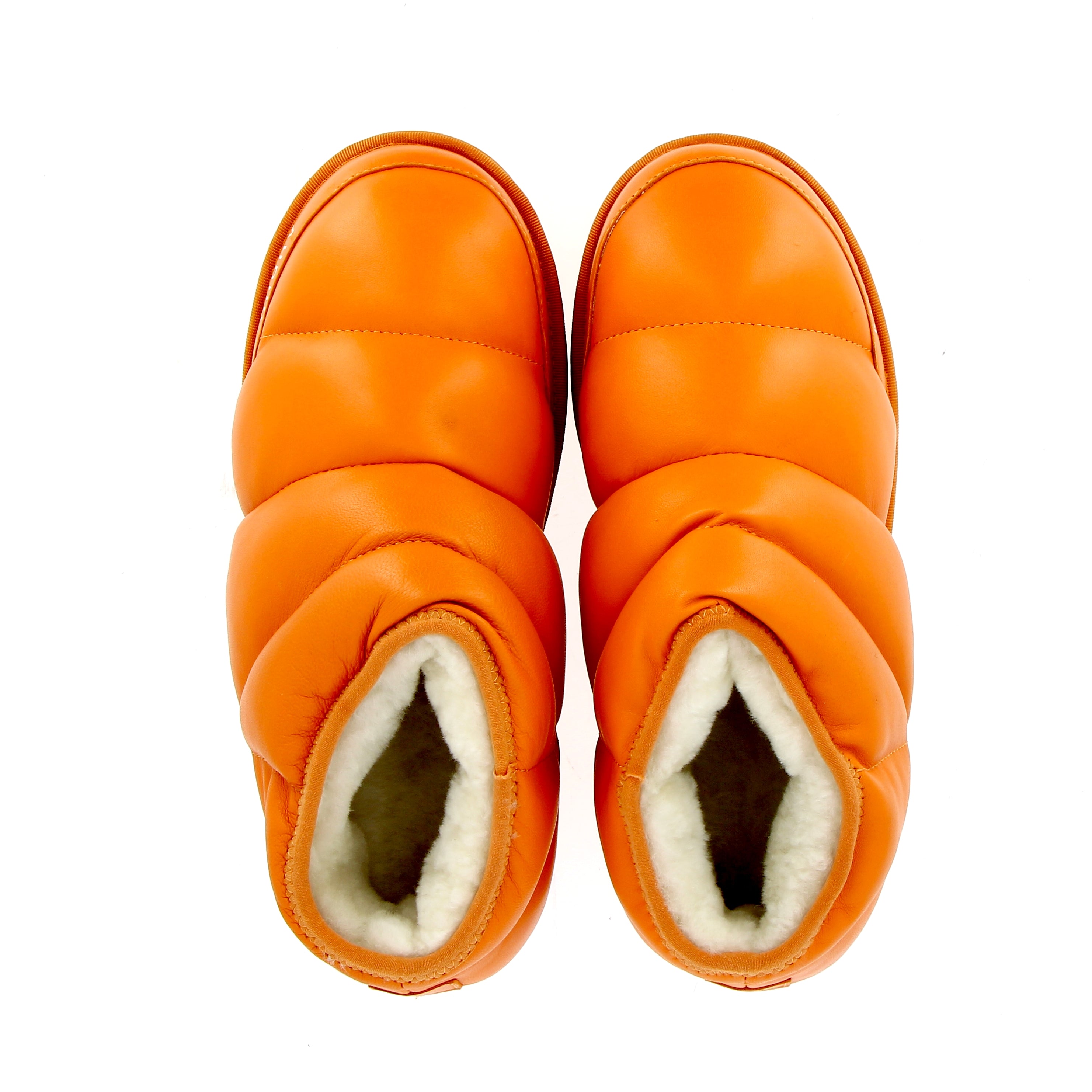 Low shoe in orange nappa sheepskin