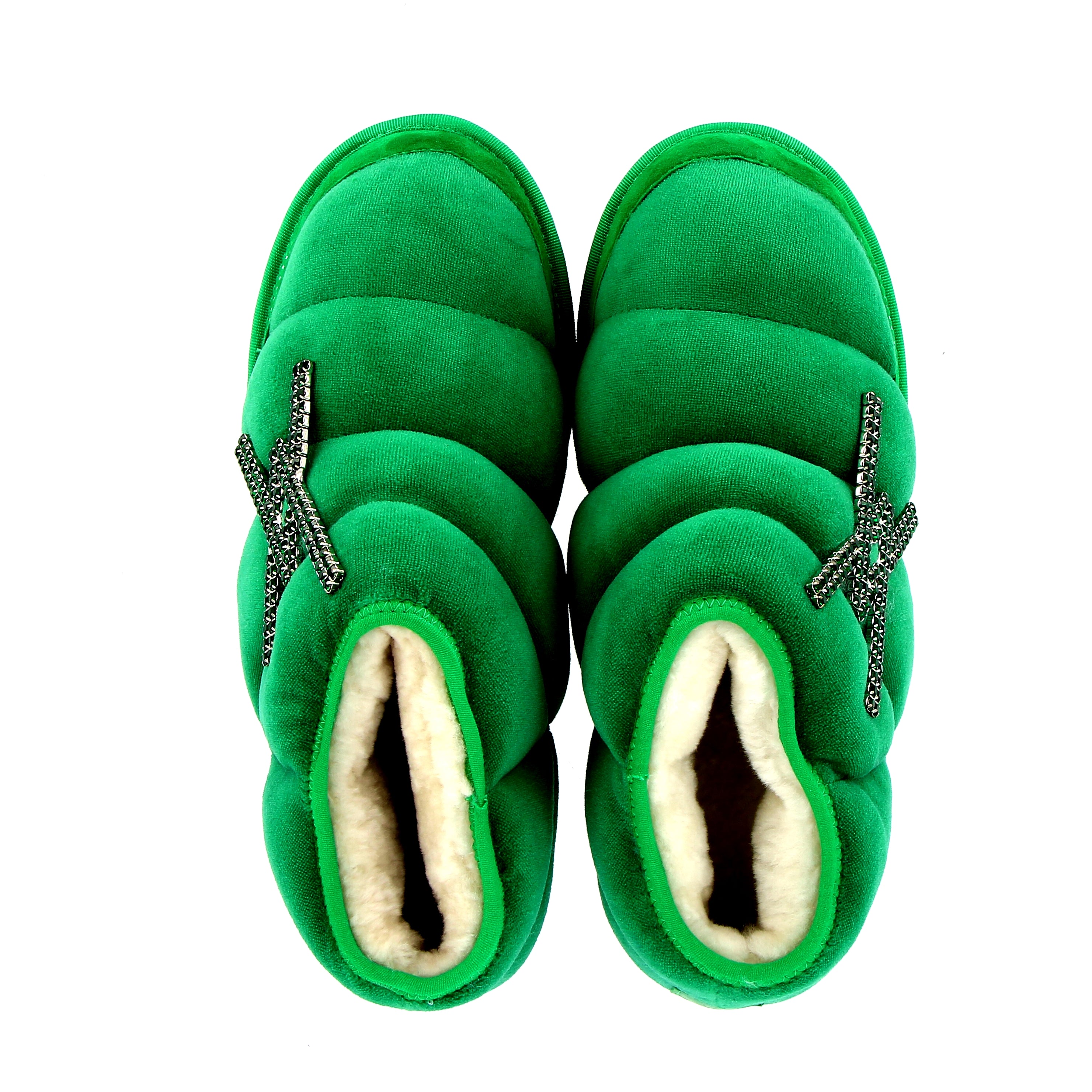 Low shoe Emerald fur interior with embellishment