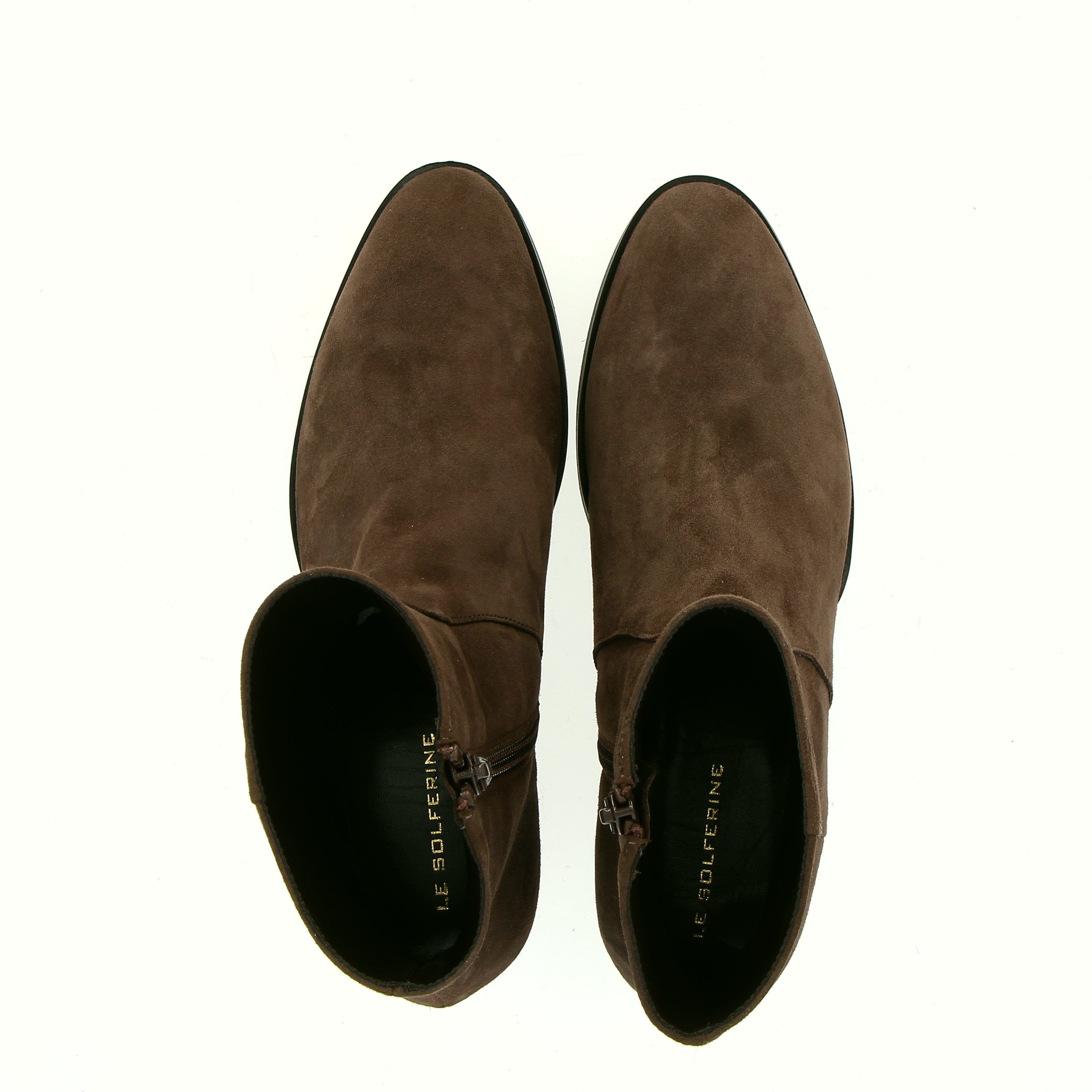 Stivaletto samosciato tortora zippato tacco basso