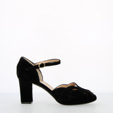 Black velvet sandal with small platform