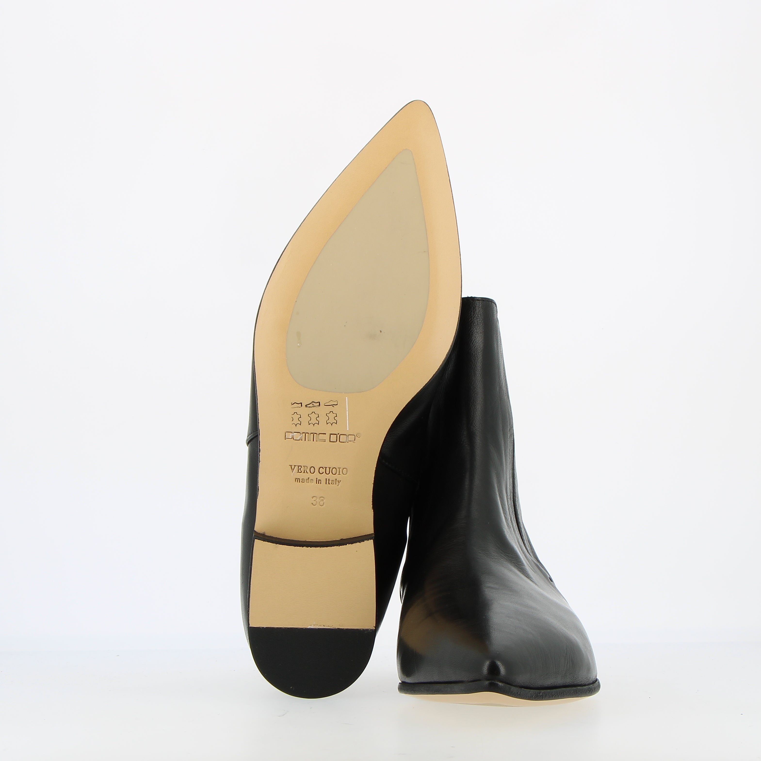 Black supersoft glove nappa pointed ankle boot