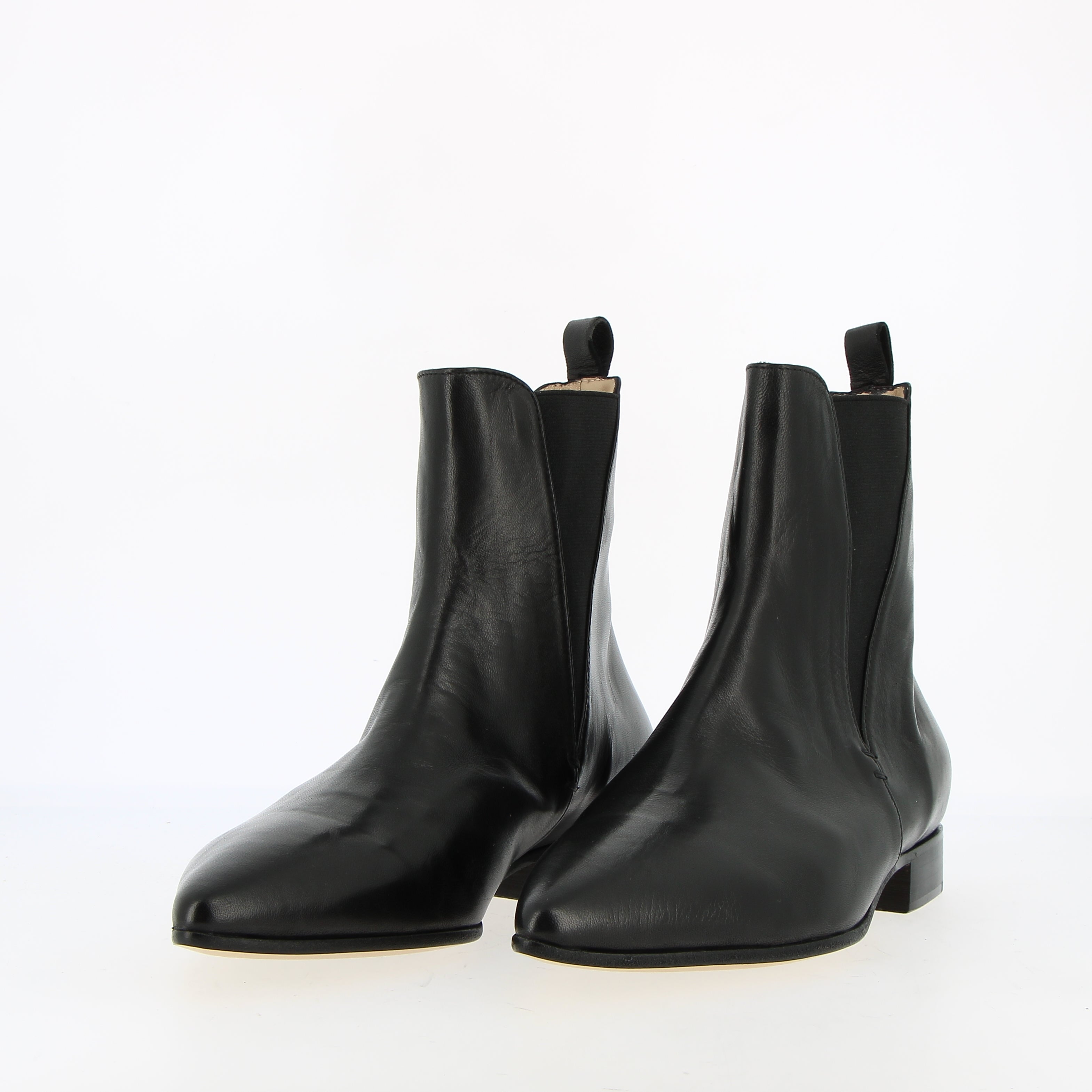 Black supersoft glove nappa pointed ankle boot