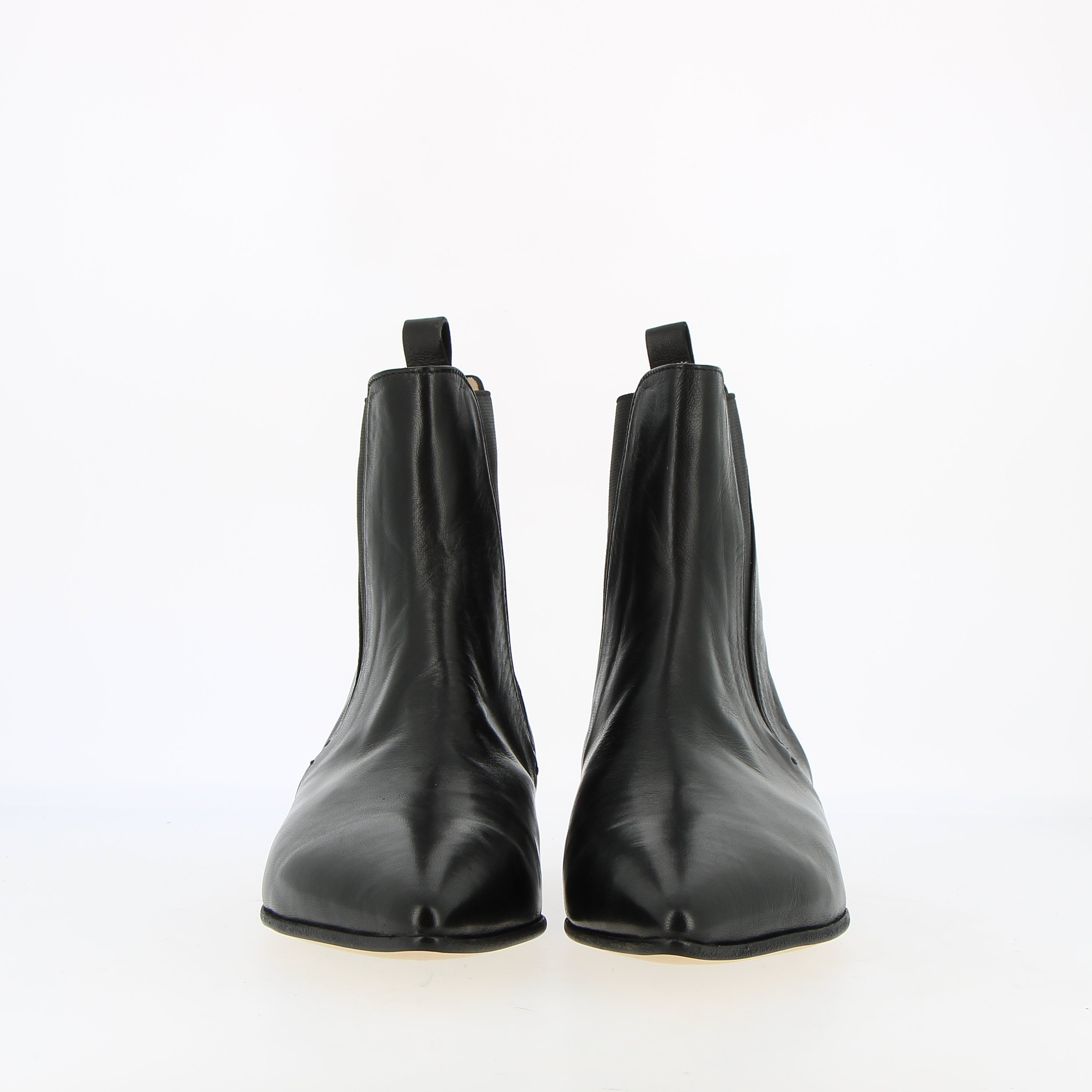 Black supersoft glove nappa pointed ankle boot