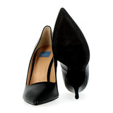 Pointed toe high heel pump in black leather