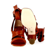 Soft leather sandal with bow fastening
