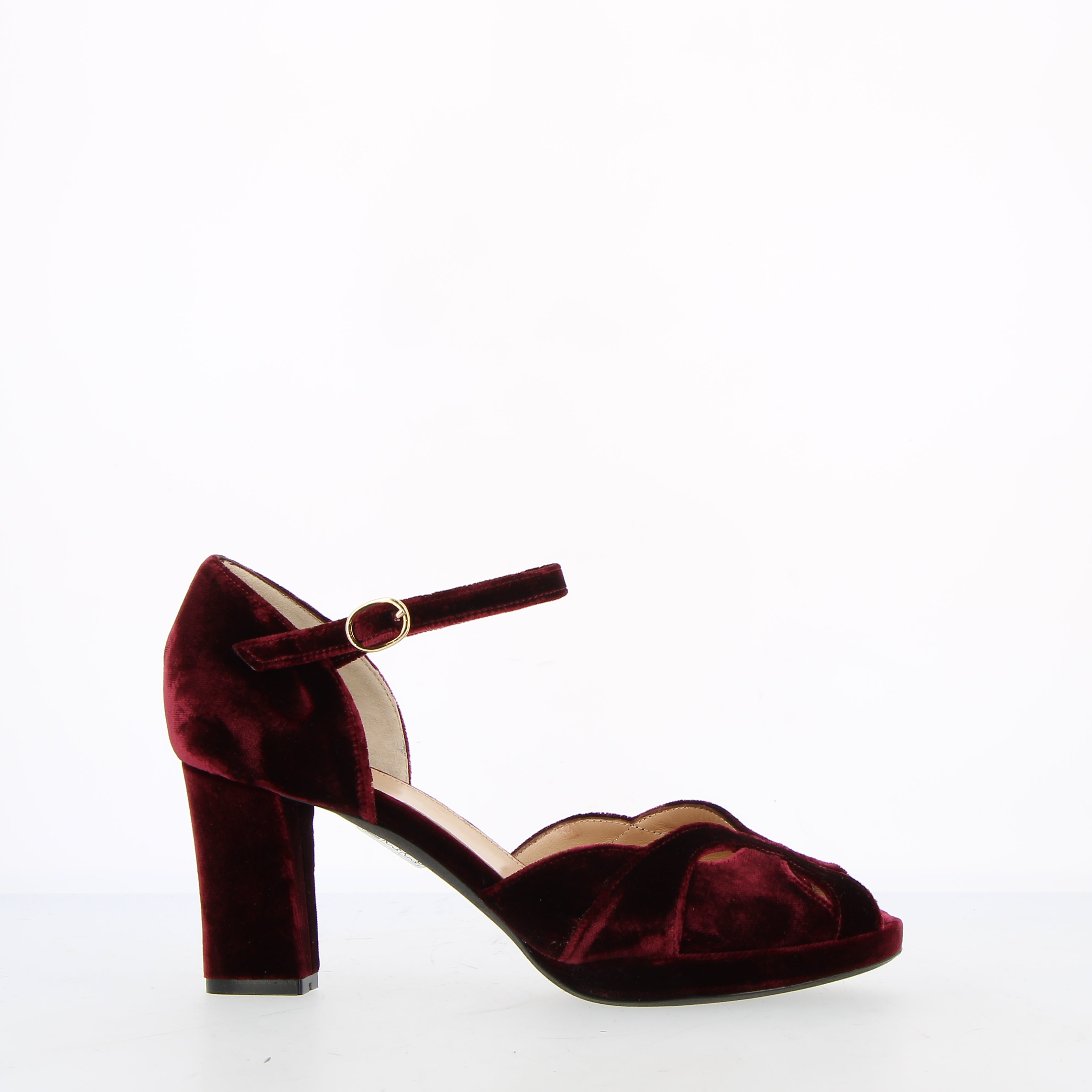 Burgundy velvet sandal with small platform