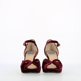 Sandalo in velluto bordeaux con piccolo platform