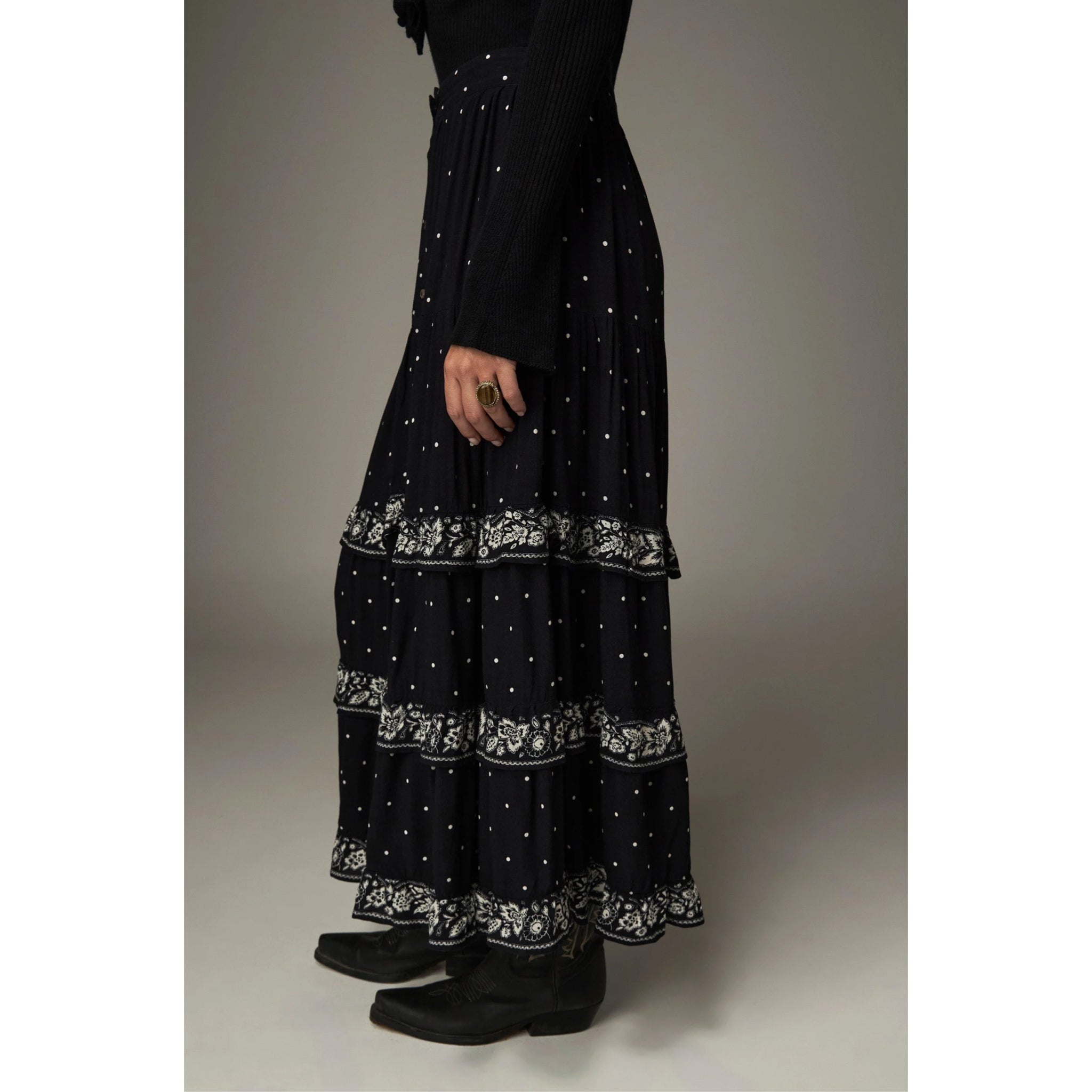 Lirily Skirt Cubata