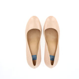 Nude leather pumps with small platform