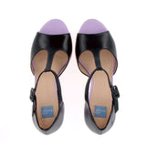 Blue and lilac sandal with central strap on the heel