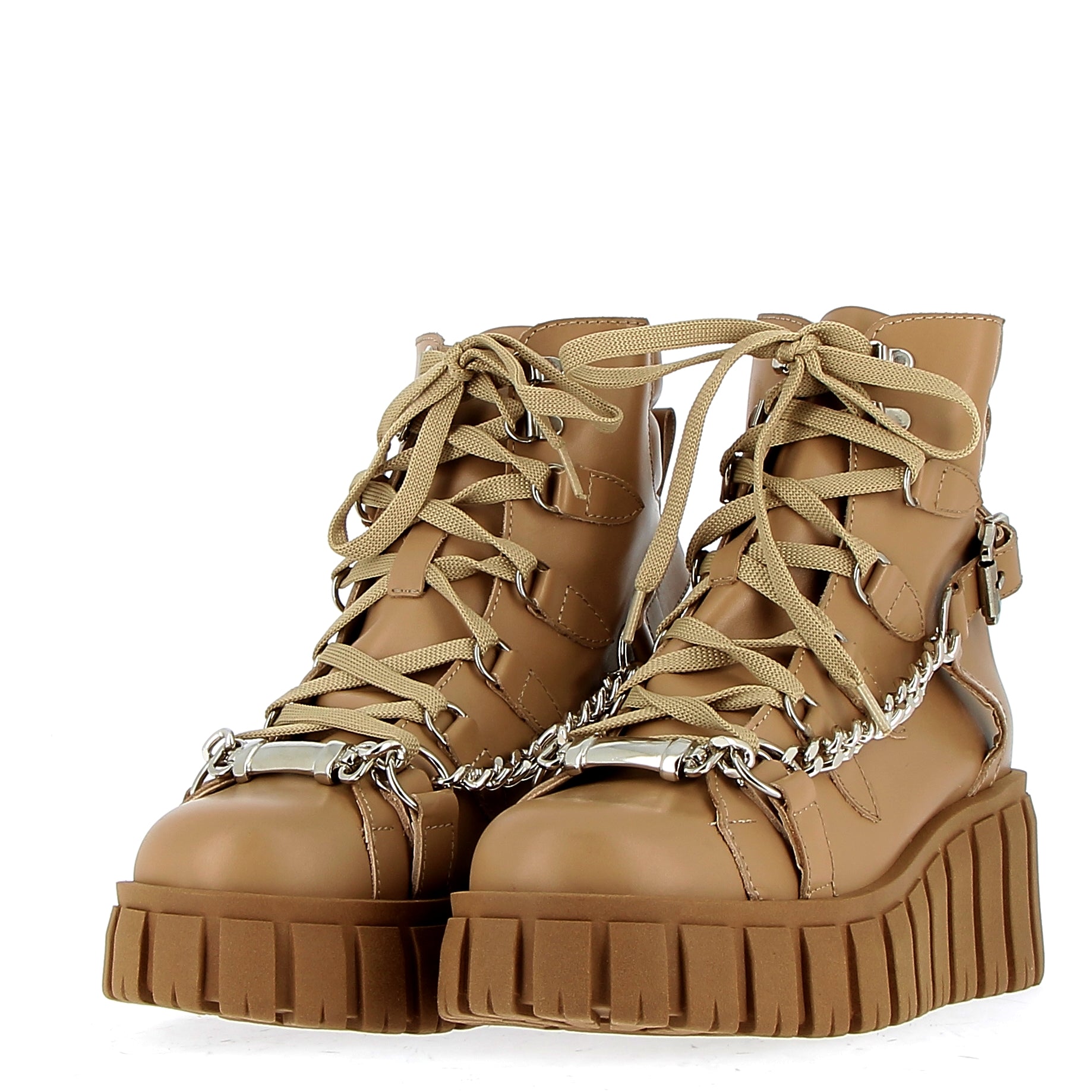 Biscuit ankle boot with chain