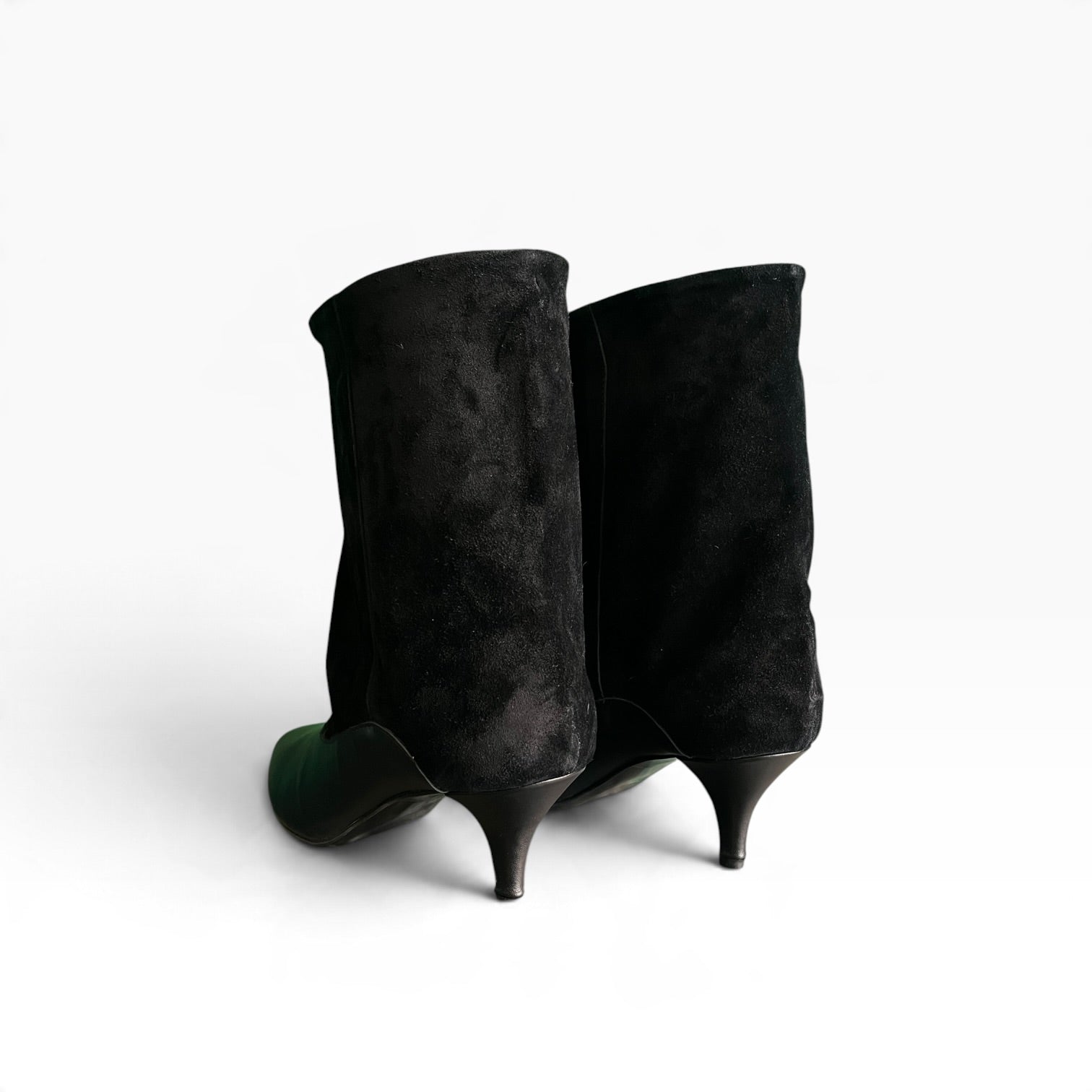 Stivaletto con gambale a tubo nero