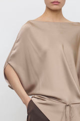 Top asimmetrico beige