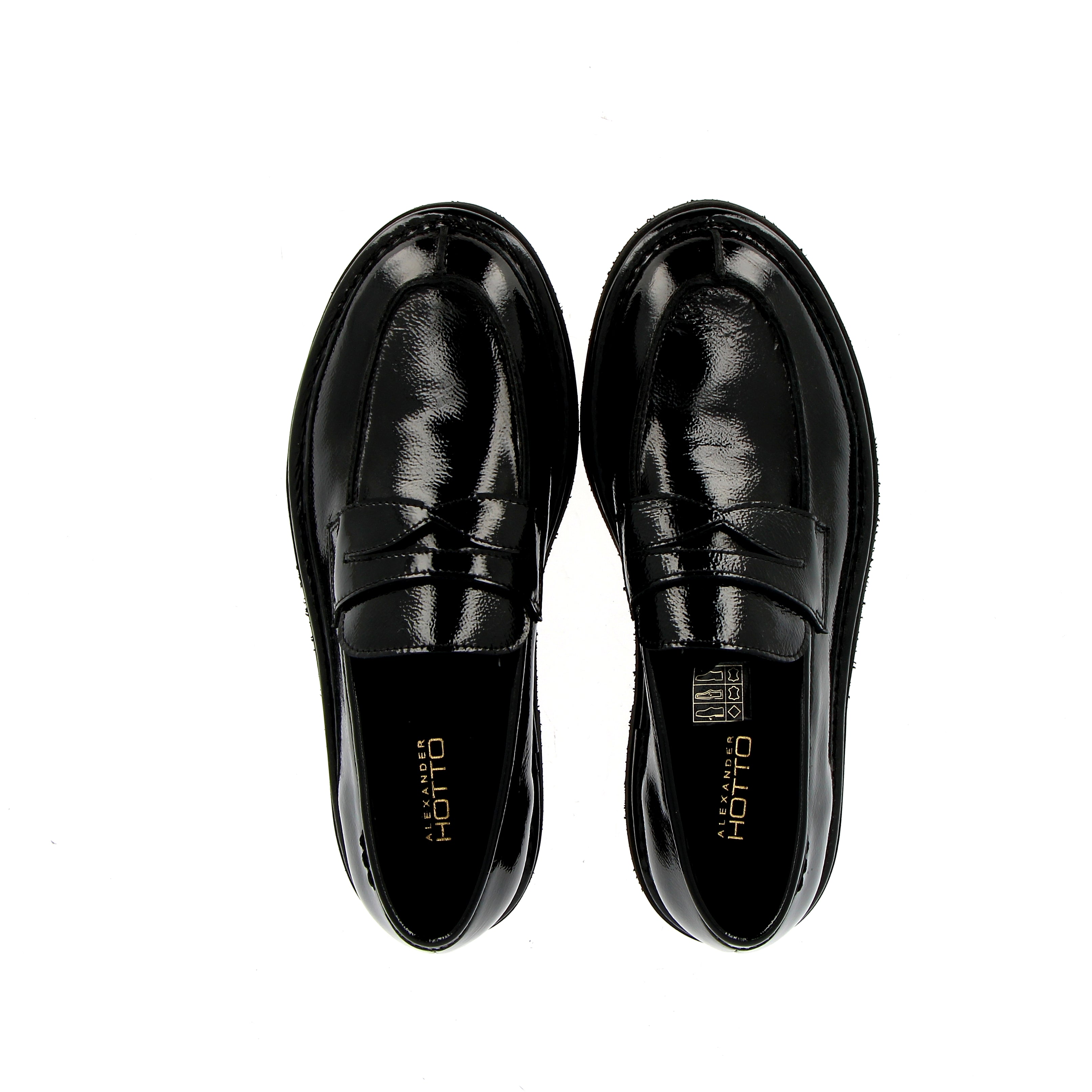 Black supersoft patent leather moccasin