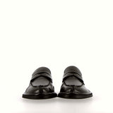 Dark chocolate-colored moccasin in supersoft nappa leather.