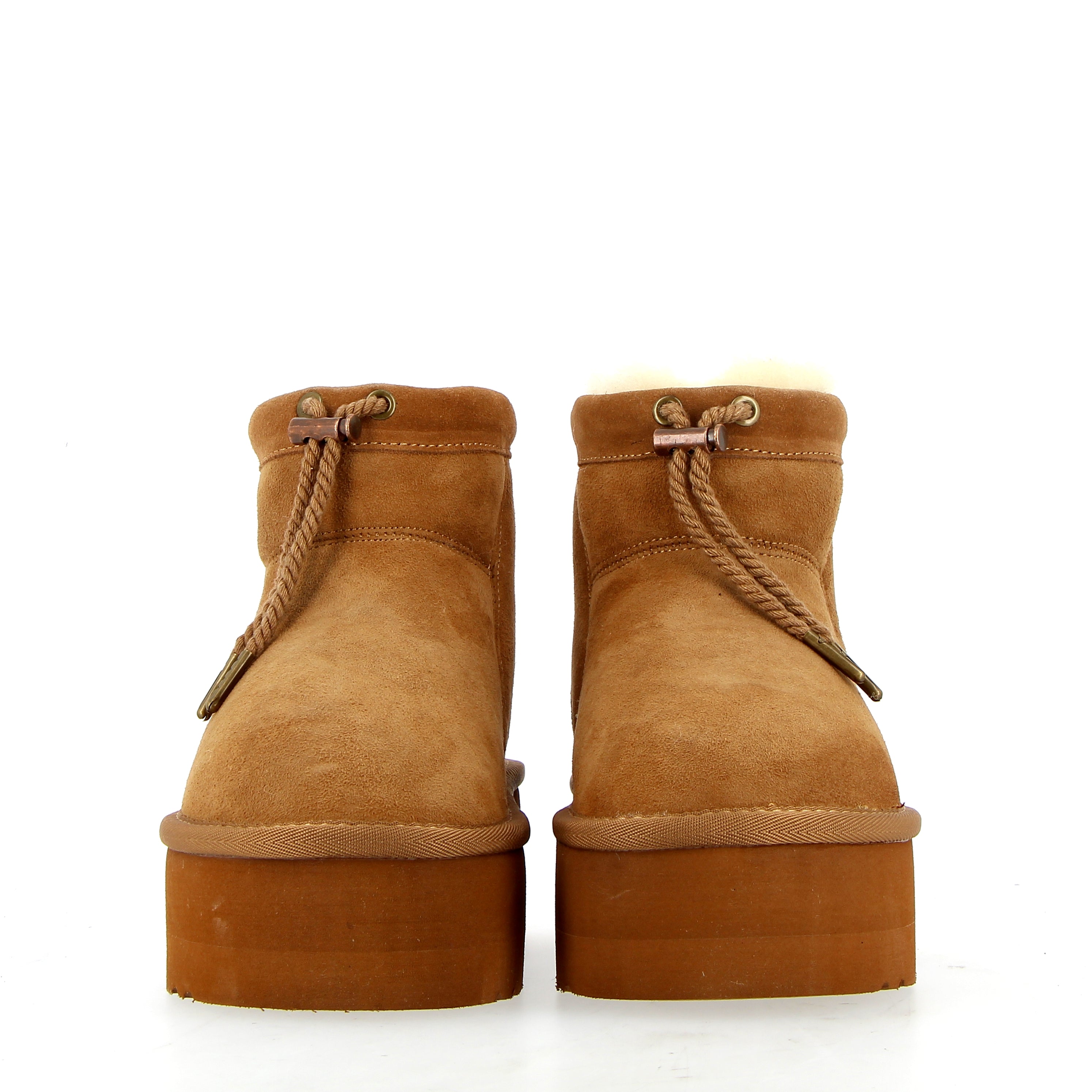 Natural sheep babouche with strap