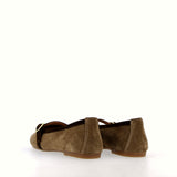 Ballerina scamosciata color visone profilo testa moro