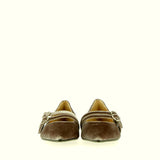 Ballerina in velluto taupe con cinturini preziosi