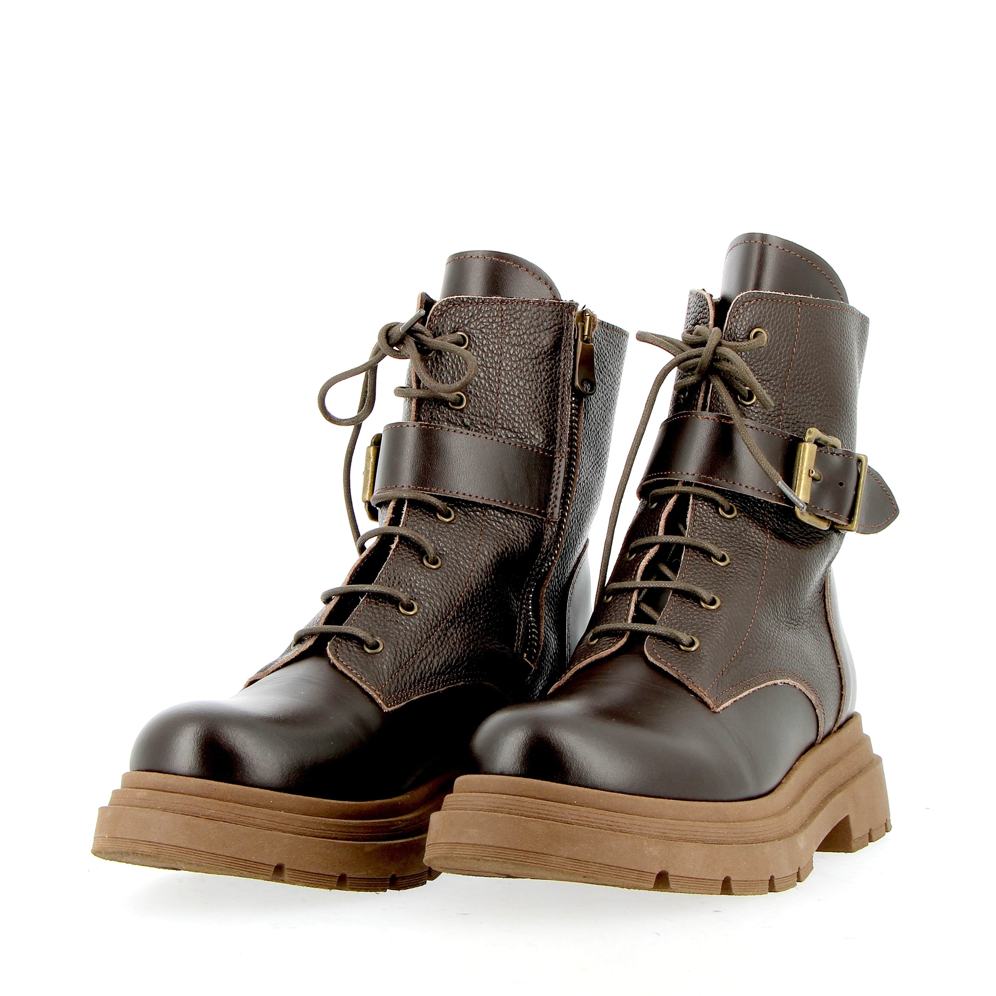 Amphibian with dark brown leather strap