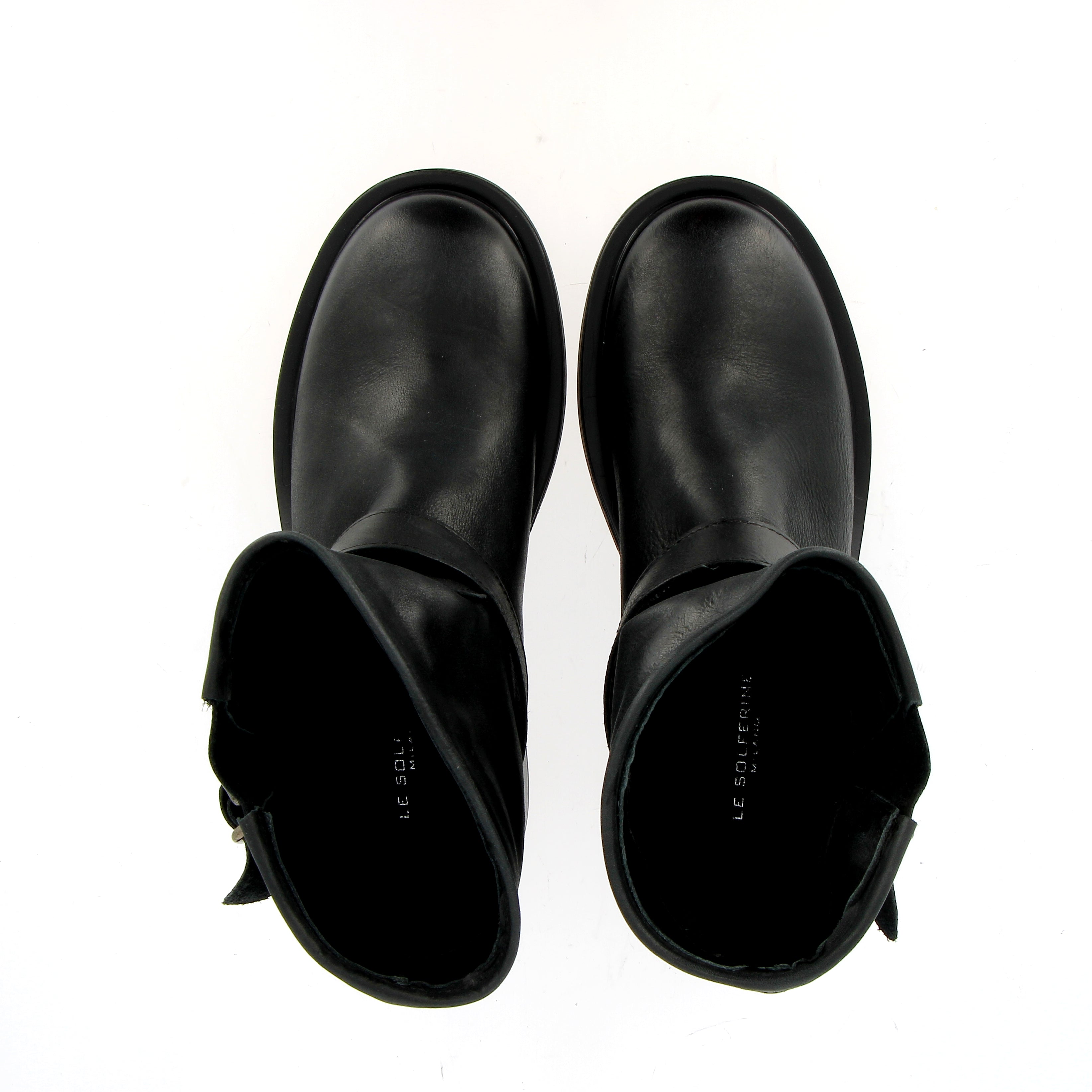 Short black leather biker boot