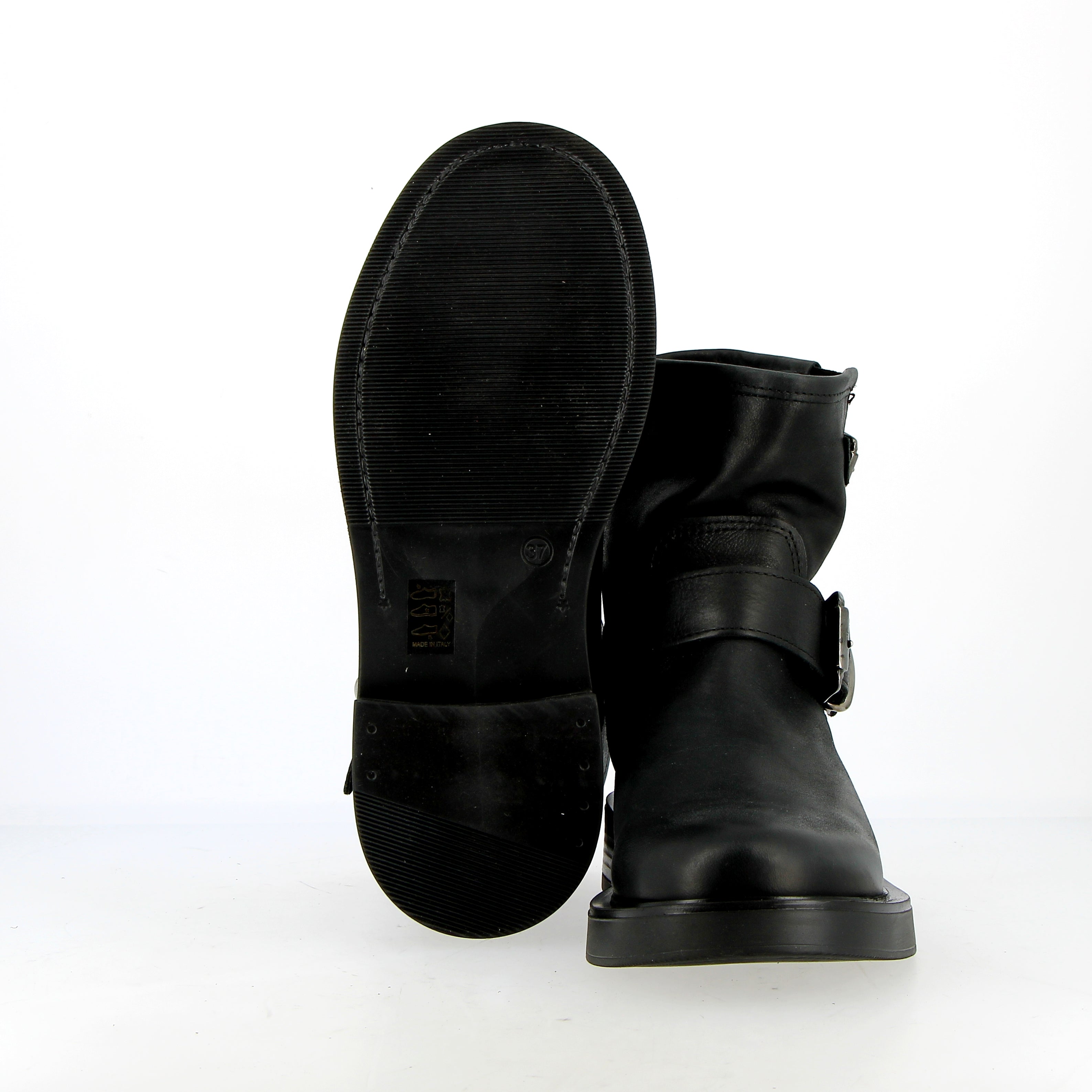 Short black leather biker boot