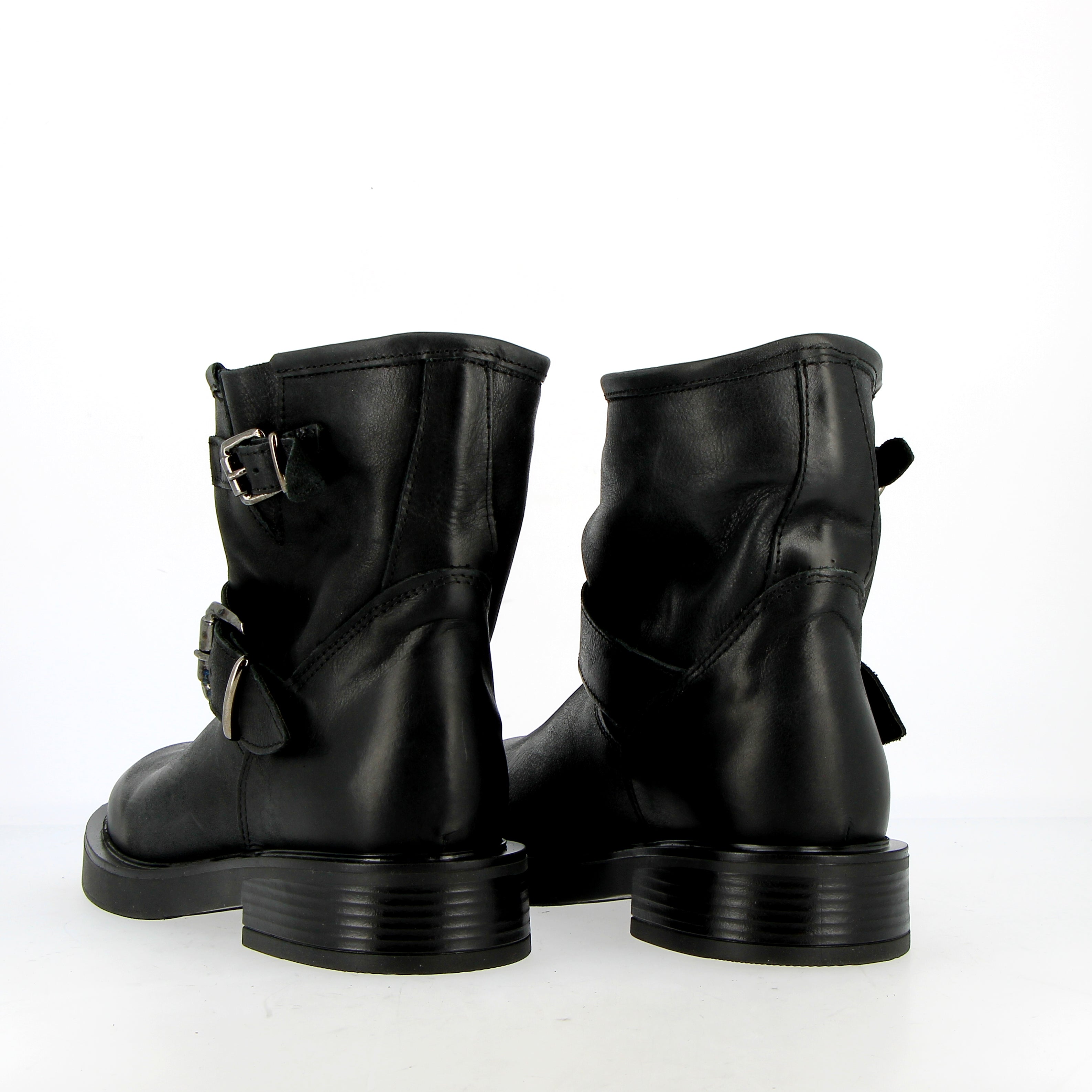 Short black leather biker boot