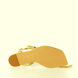 Flat sandal with gold chain