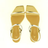 Sandalo basso in pelle laminato champagne argento