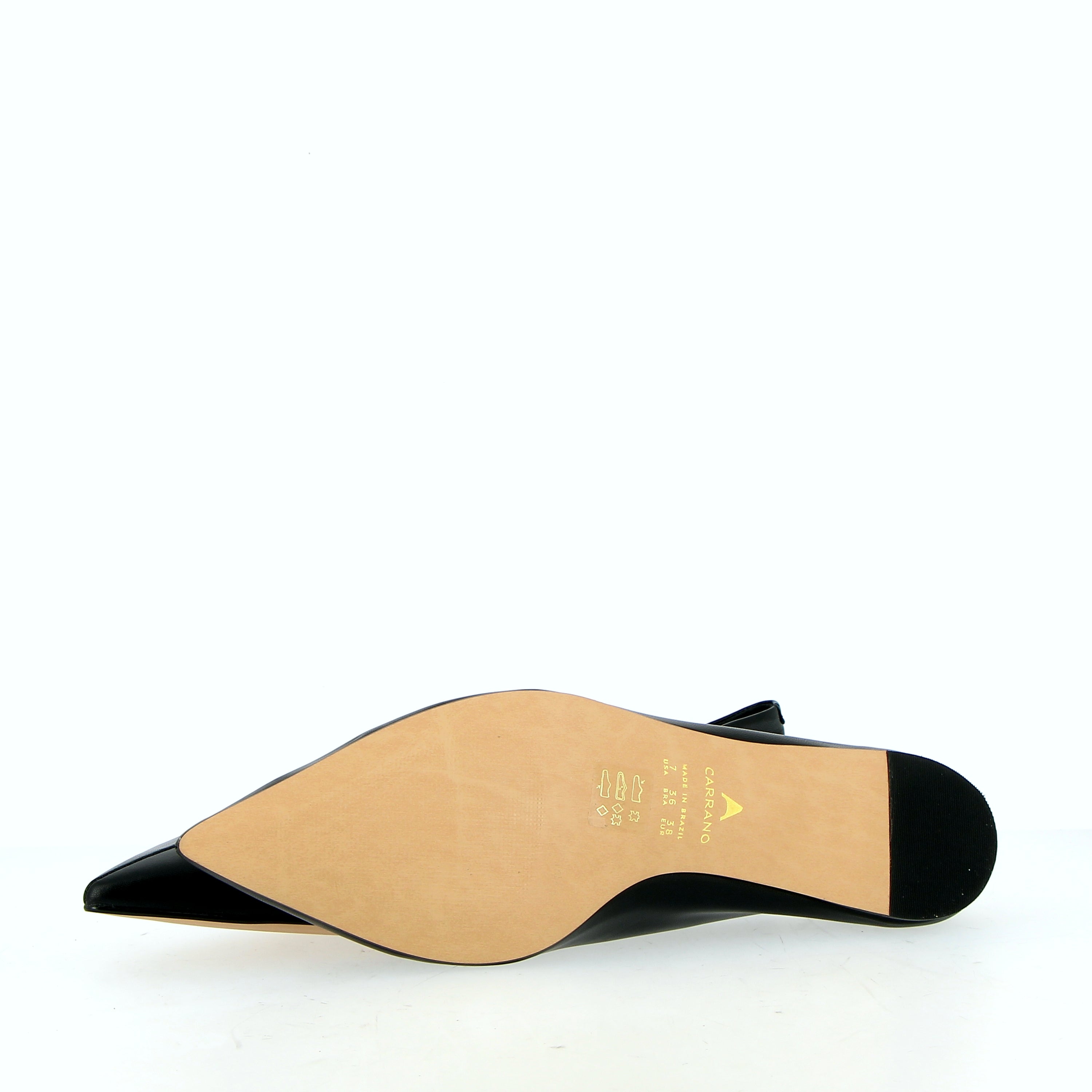 Ballerina nera in pelle a punta